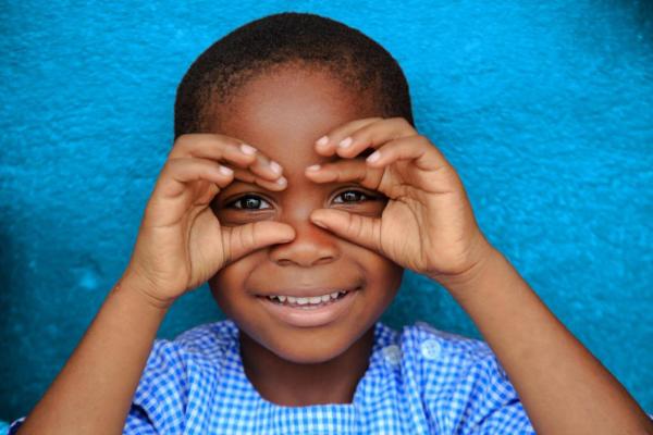 ¿Cómo deberías enseñar las partes de la cara en inglés? - Guía de English4Kids