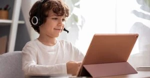 boy tablet - English4Kids