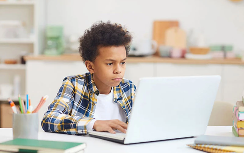 Acceder a información y educación - English4Kids