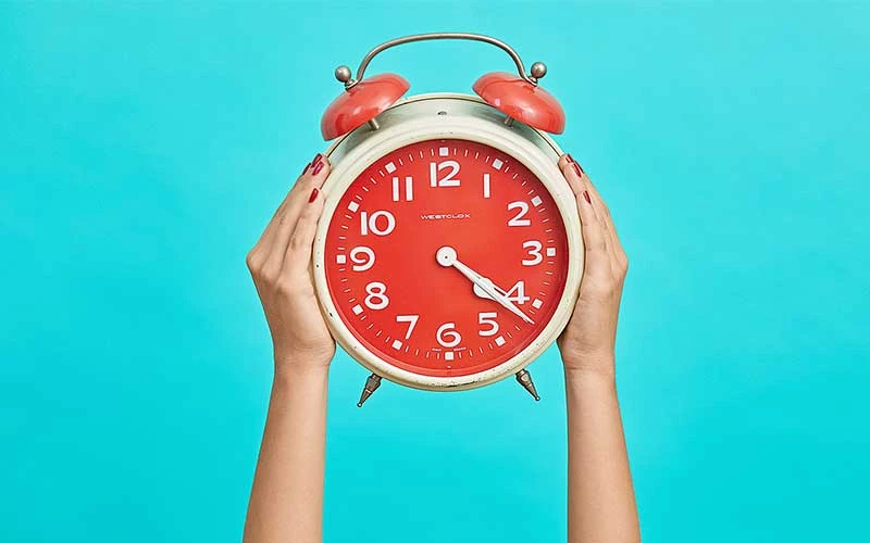 Expresar la hora en números - English4Kids